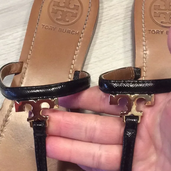 Tory Burch “T” logo Flat Thong Black Sandal - 7 - Picture 10 of 16